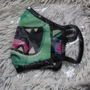 Source Unknown Green and Black Kids Mask